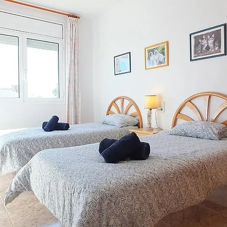 Villa Nerea With Air Conditioning & Private Swimming Pool Only 400m To The Ideal For Families