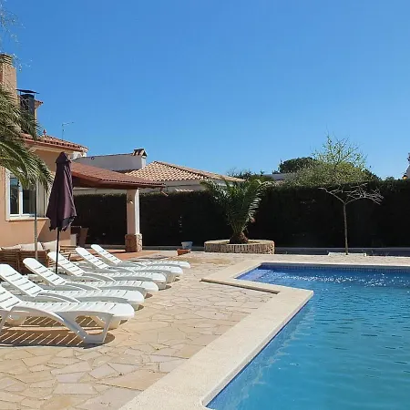 Nerea With Air Conditioning & Private Swimming Pool Only 400m To The Ideal For Families L'Ametlla de Mar