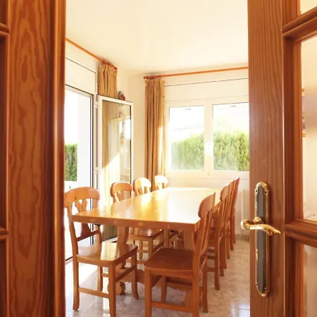 Nerea With Air Conditioning & Private Swimming Pool Only 400m To The Ideal For Families Villa L'Ametlla de Mar