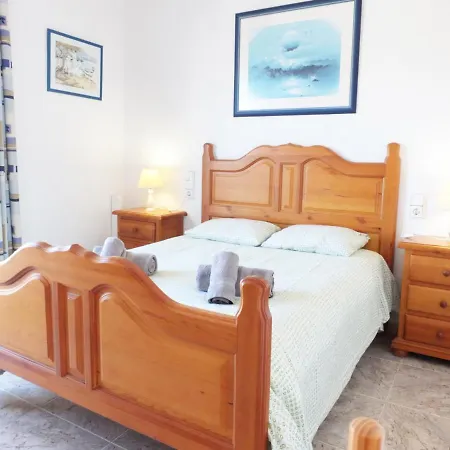 Nerea With Air Conditioning & Private Swimming Pool Only 400m To The Ideal For Families * L'Ametlla de Mar